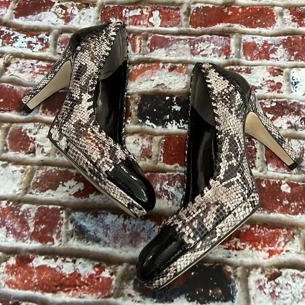 * Enzo Angiolini gray and black snake pumps with patent toe